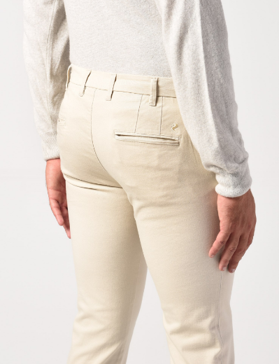 Immagine di Pantalone chino in twill di cotone