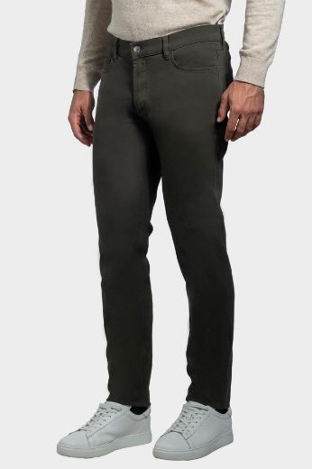 Immagine di Pantalone 5 Tasche in cotone twill tinta unita dal taglio denim, per vestire il tempo libero abbinabile ad una camicia e una maglia.