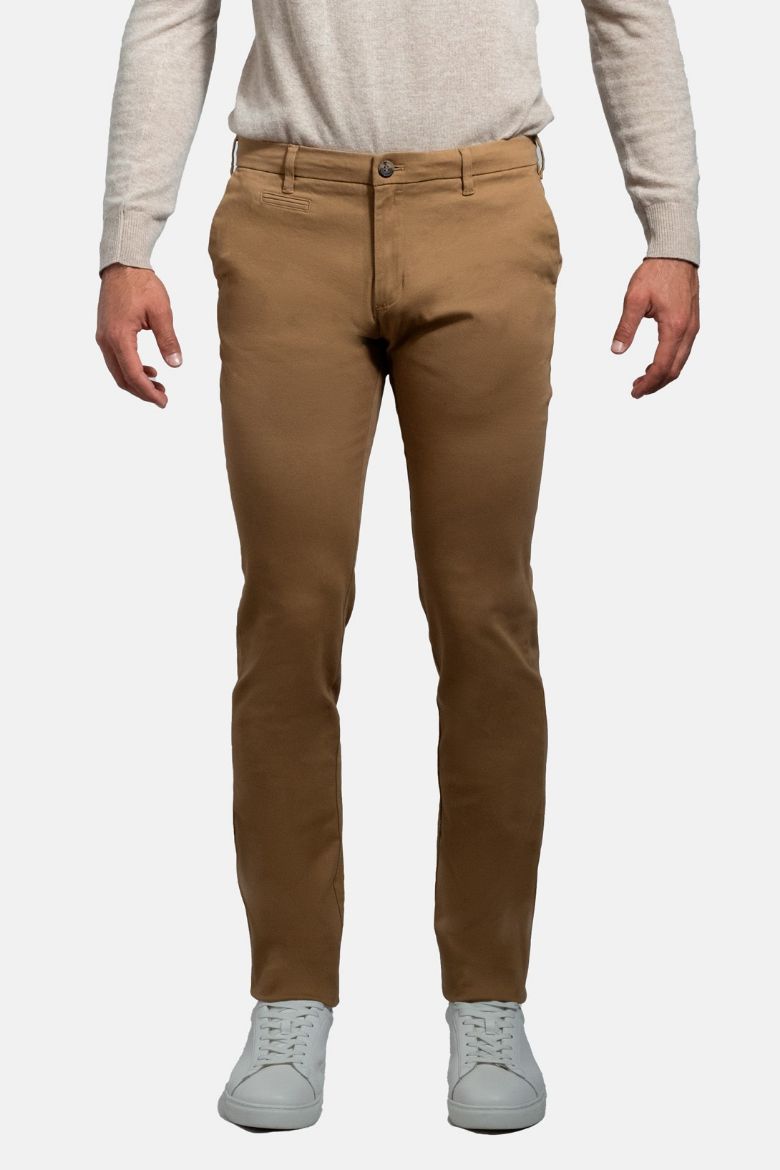 Immagine di PANTALONE INFORMALE  MODELLO CHINO IN COTONE  TWILL, TINTA UNITA, VESTIBILITA' SLIM