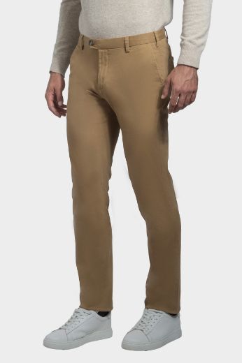 Immagine di PANTALONE INFORMALE  MODELLO CHINO IN COTONE  TWILL, TINTA UNITA, VESTIBILITA' REGULAR