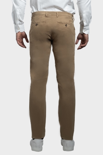 Immagine di PANTALONE INFORMALE  MODELLO CHINO IN COTONE  RASO, TINTA UNITA, VESTIBILITA' SLIM