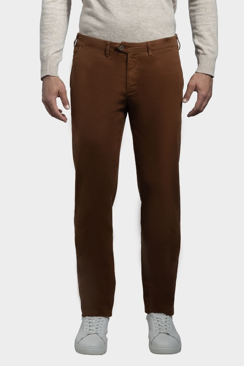 Immagine di PANTALONE CHINO IN TESSUTO ARMATURATO UNITO