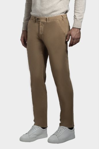 Immagine di PANTALONE CHINO IN TESSUTO ARMATURATO UNITO