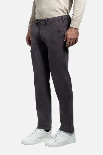 Immagine di PANTALONE CHINO IN TESSUTO ARMATURATO UNITO